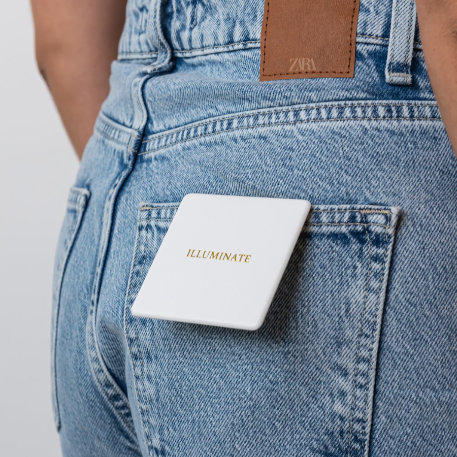 Illuminate Compact Mirror